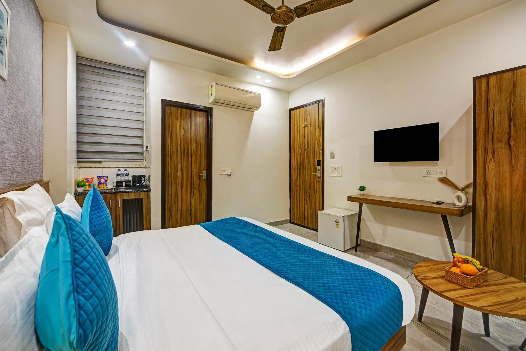 Gallivanto Inn Делхи Екстериор снимка
